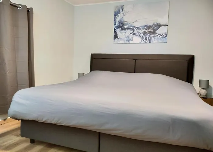 Modern 3 Bedroom Near Castle * Useldange