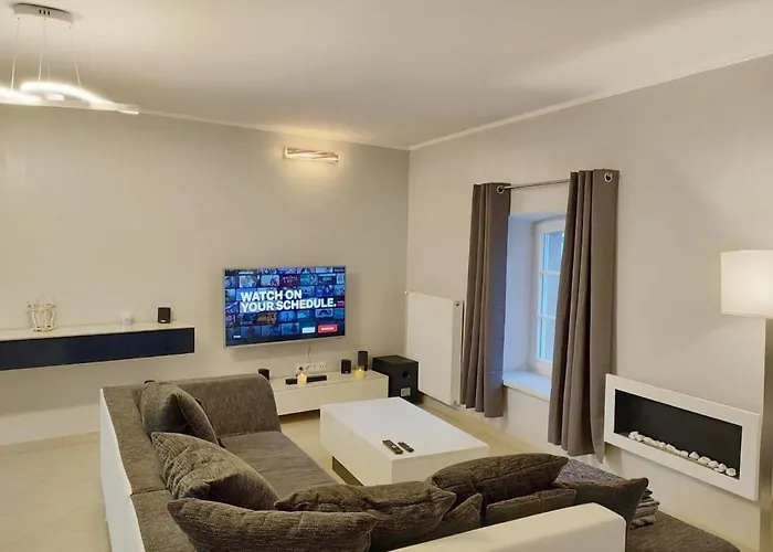 Daire Modern 3 Bedroom Near Castle