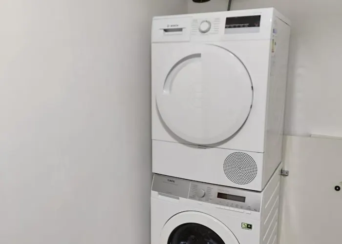 Daire Modern 3 Bedroom Near Castle Useldange